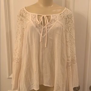 American Eagle loose flower shirt